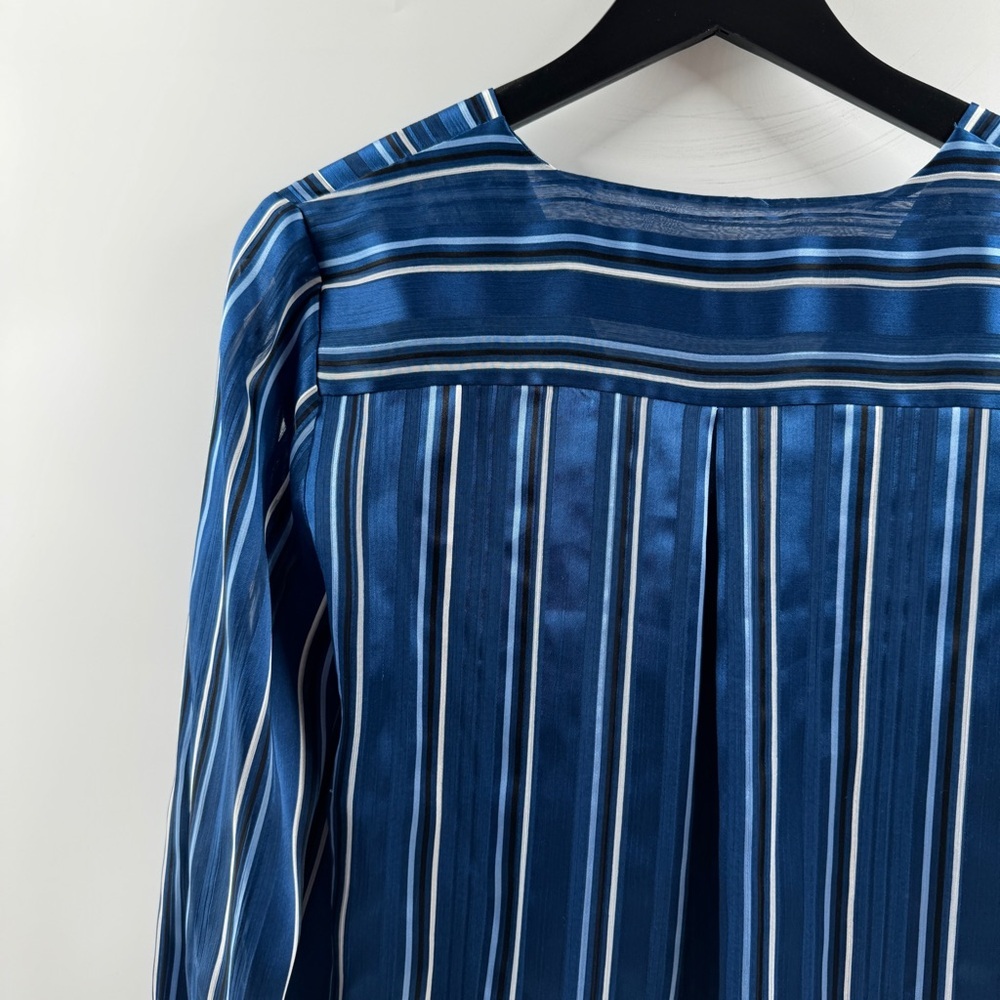 White House Black Market Blue Striped Blouse (Size Small) - Picture 7 of 8